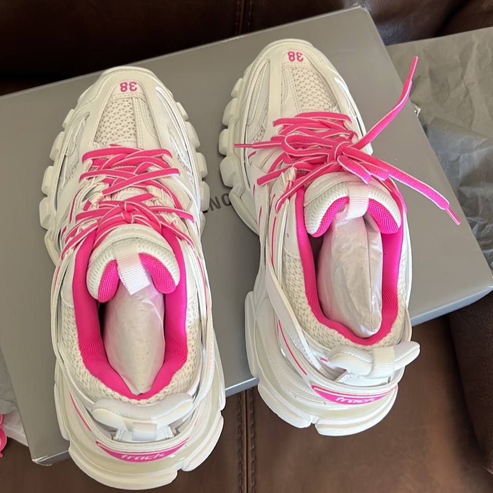 Authentic Balenciaga White & Pink Track Sneakers Never Worn - Picture 8 of 12
